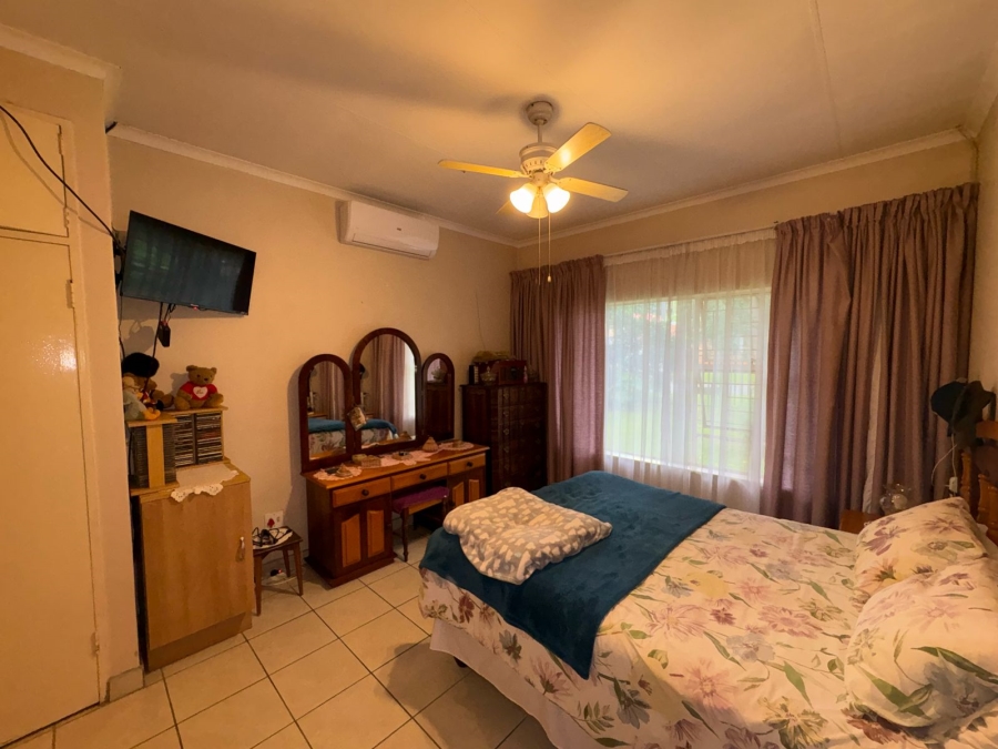 4 Bedroom Property for Sale in Safari Gardens North West